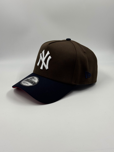 NEW ERA CURVA ESPECIAL 940F  - YANKEES 75TH WS BROWN/NAVY 940F 